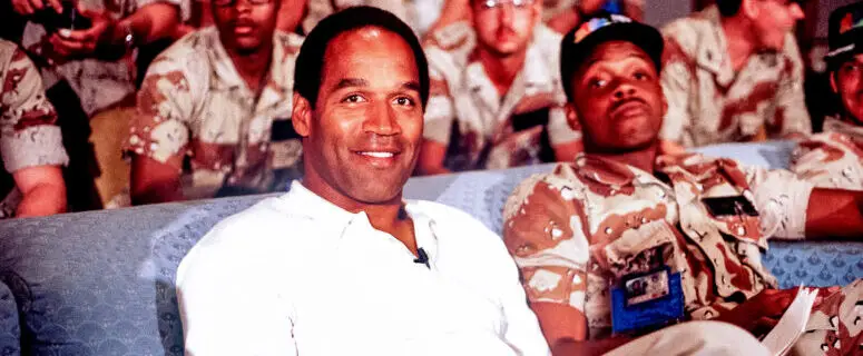 Before captivating audiences in a courtroom, in which league did OJ Simpson first shine as a star?